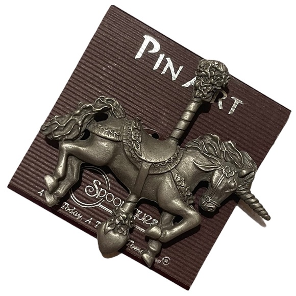 Majestic Carousel Horse Pin Brooch - Picture 2 of 4